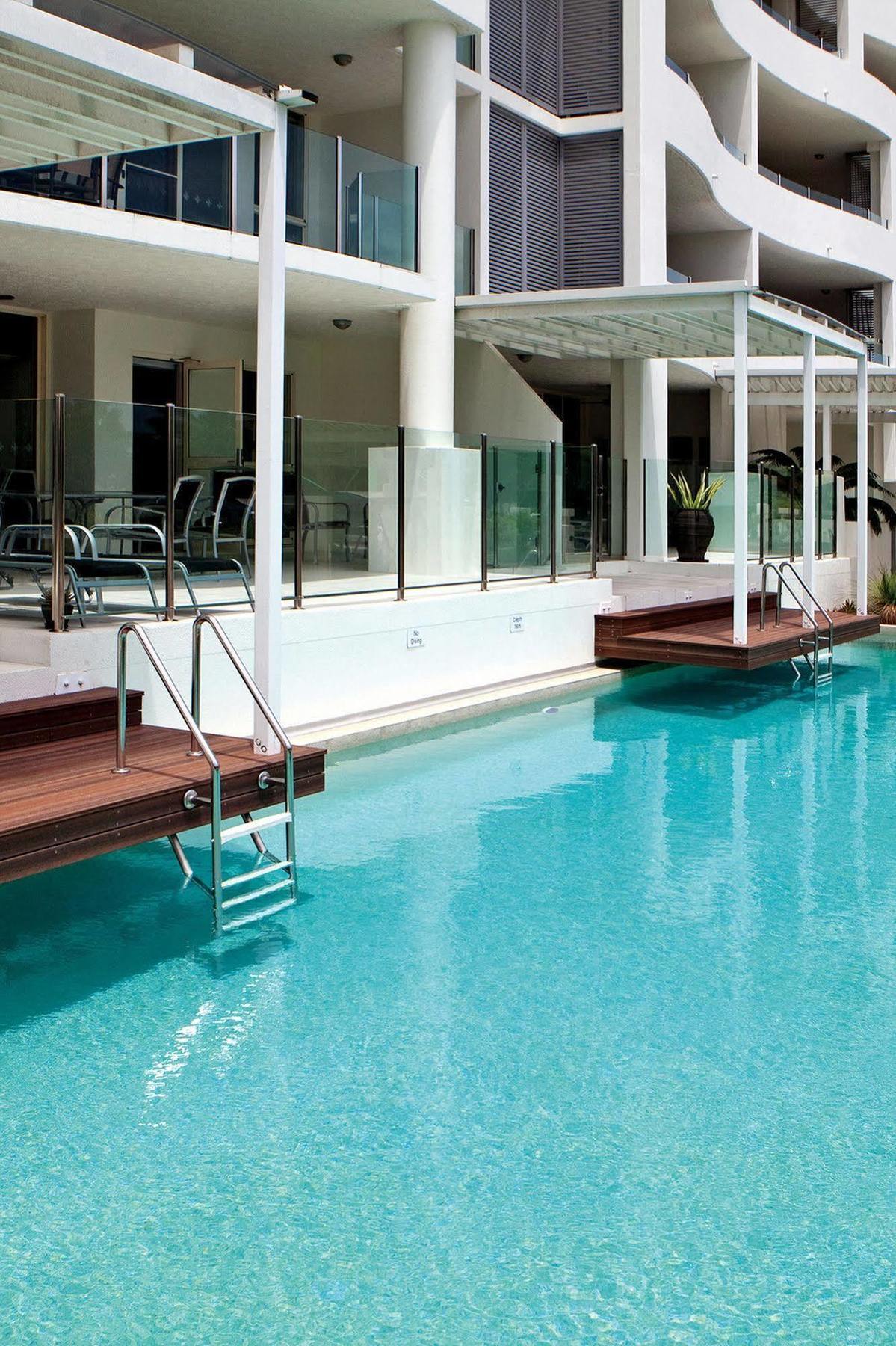 Waters Edge Apartment Cairns Bagian luar foto